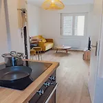 Le Reflet Chic - 2 Pieces Neuf - Quartier Calme A 5 Min De Strasbourg *